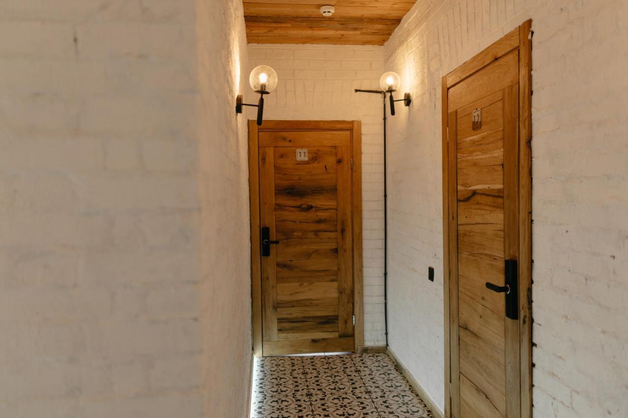 Hotel Dynasty Kamianets-Podilskyi Exterior photo